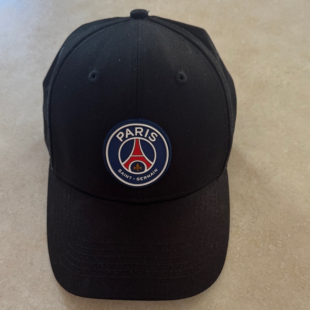 Paris Saint Germain ball cap